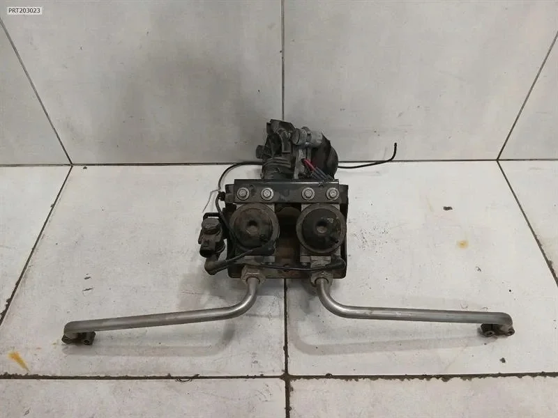 Aston Martin VANTAGE EGR 6G33-9A486-BA image 3