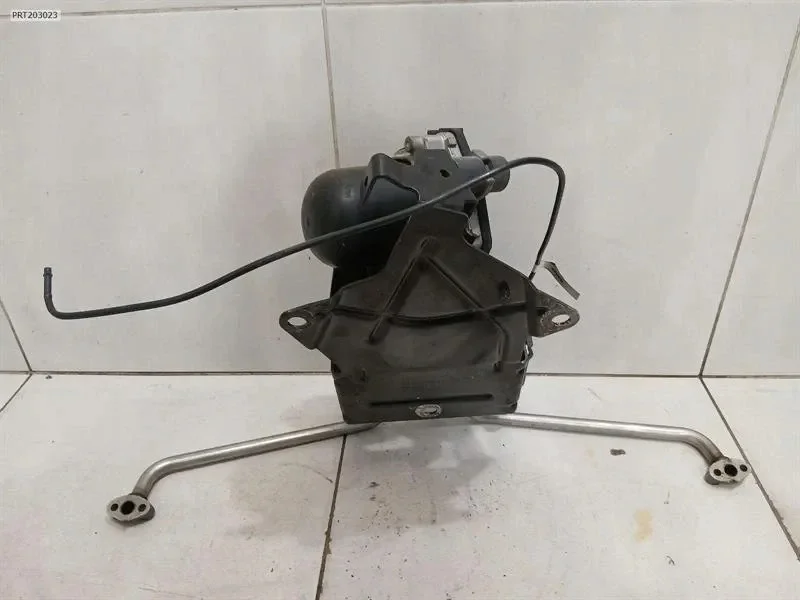 Aston Martin VANTAGE EGR 6G33-9A486-BA image 8