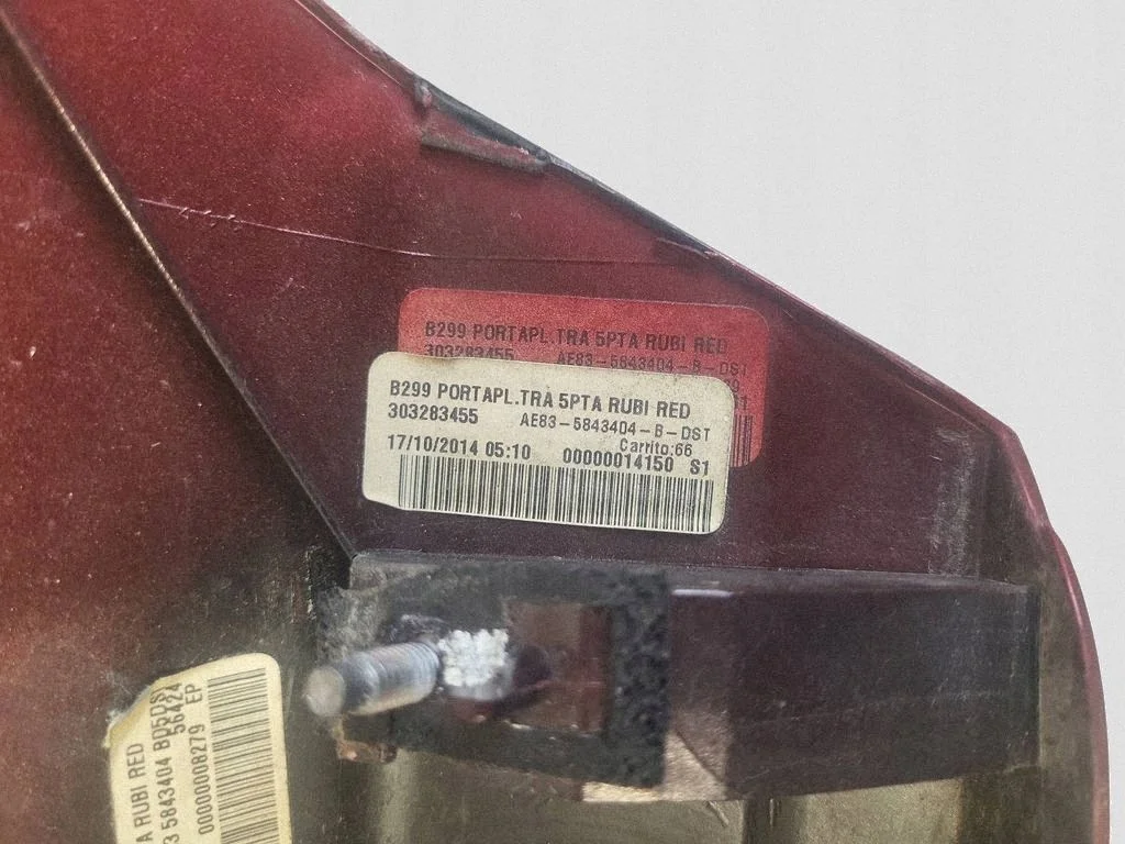 Luz Matrícula Ford Fiesta ae83543404b Usado image 5