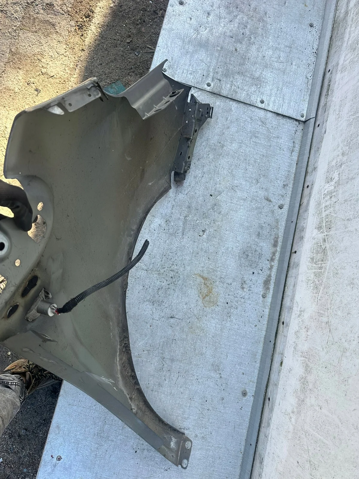 Kotflügel vorne links Opel Meriva B gebraucht image 4