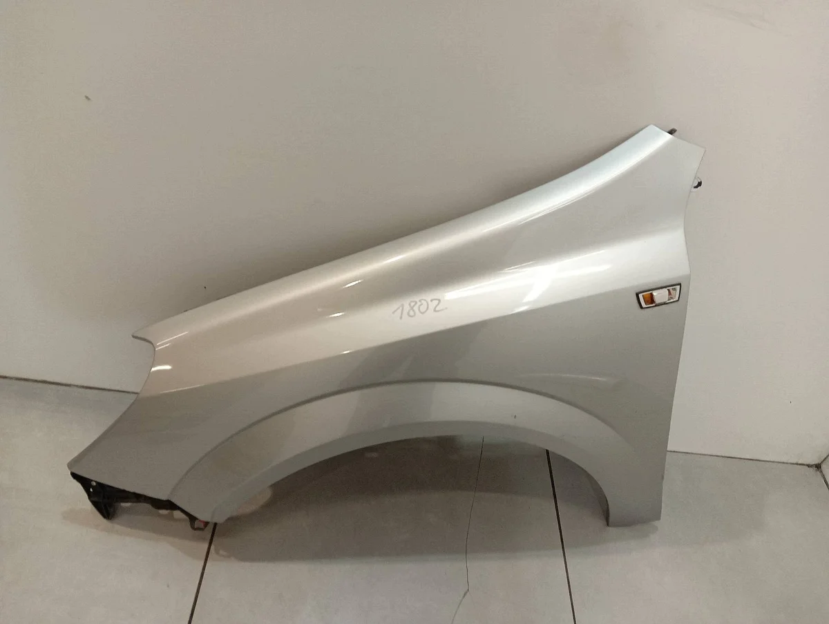 Kotflügel vorne links silber Opel Astra H
