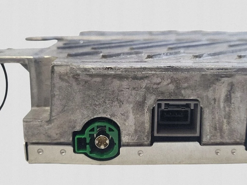 Land Rover Verstärker L8D219C164BA gebraucht image 3