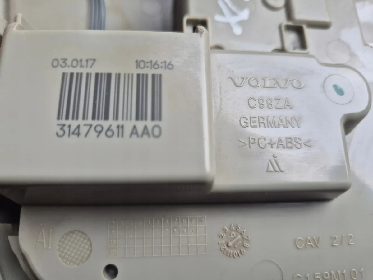 Luce interna Volvo XC90 II 31479611 image 3