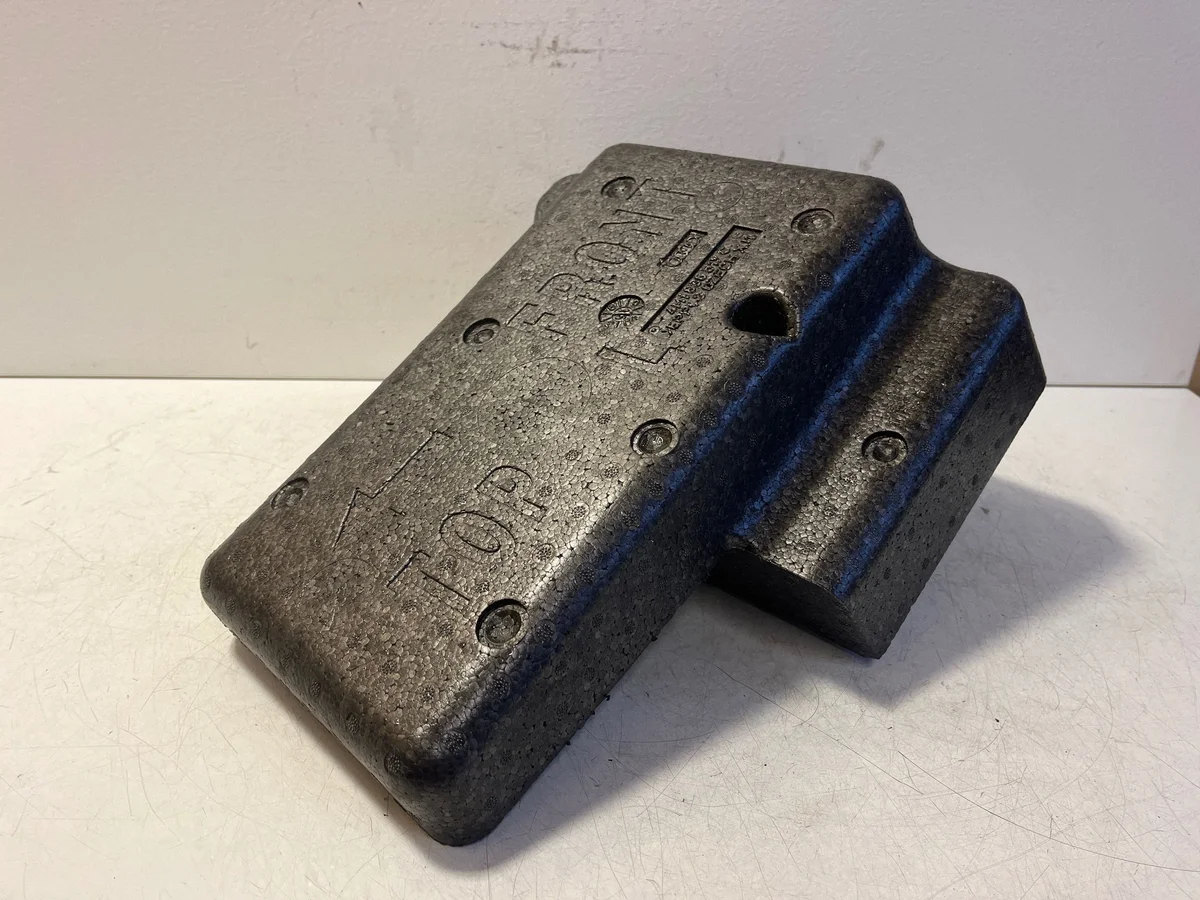 Audi Q7 4M 4M1836517C parte interna usata image 3