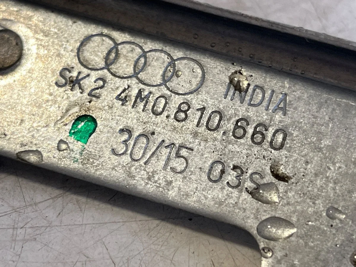 Audi Q7 4M Parte Interna 4M0810660 image 4
