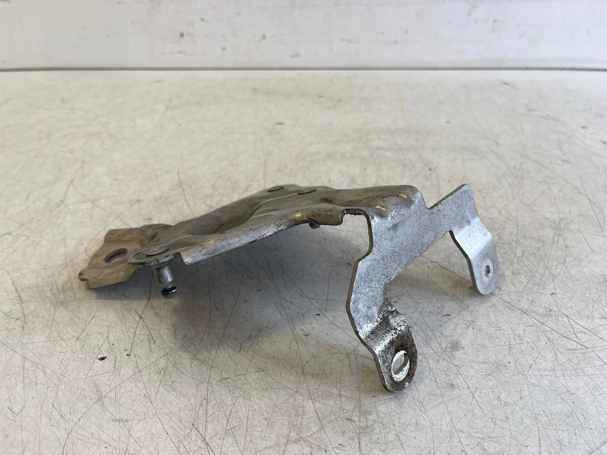 ABS Pump Mount Audi Q7 (4M) 4M0614125E image 3