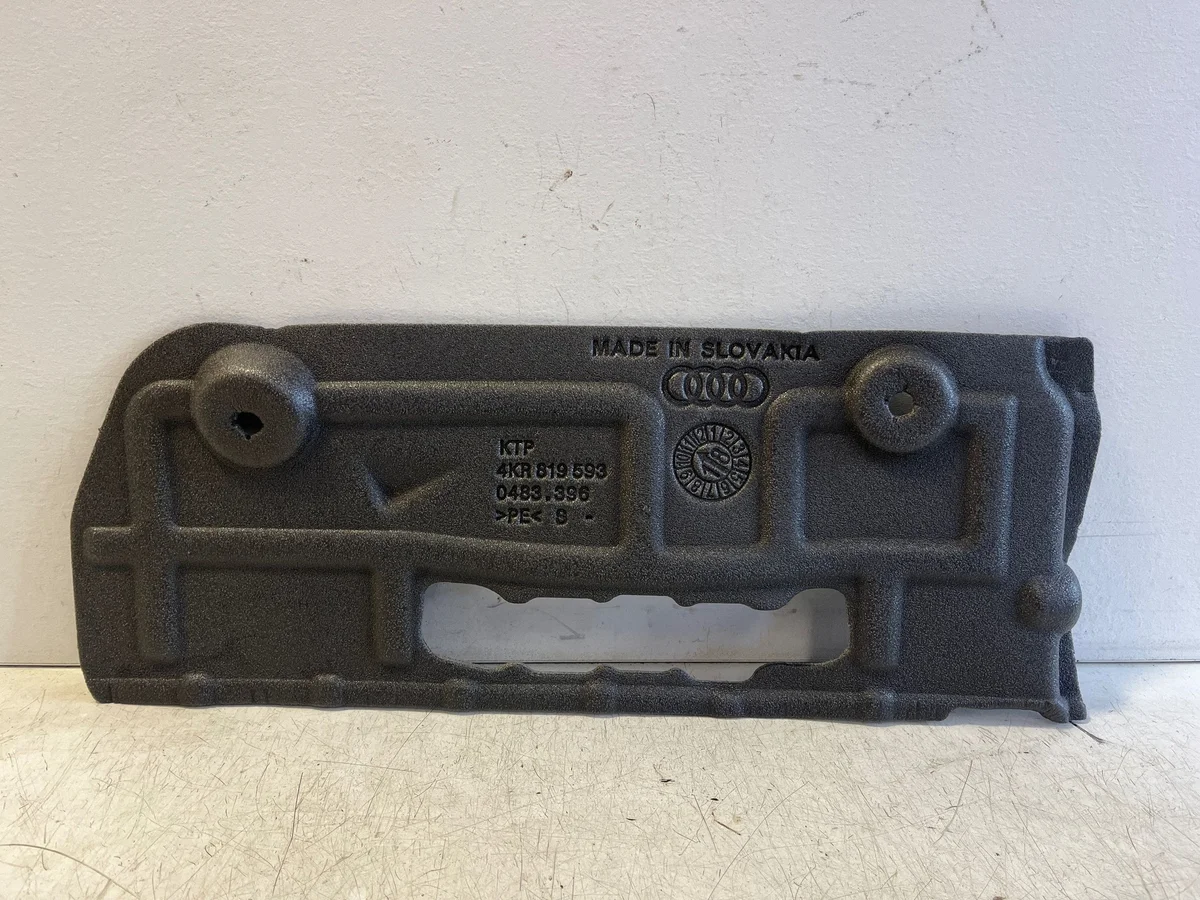 Audi e-tron parte interna 4KR819593