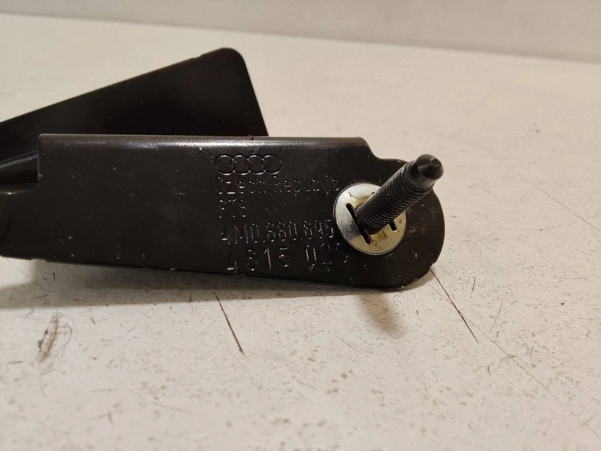 Audi Q7 4M Interieurdeel 4M0880695 image 3