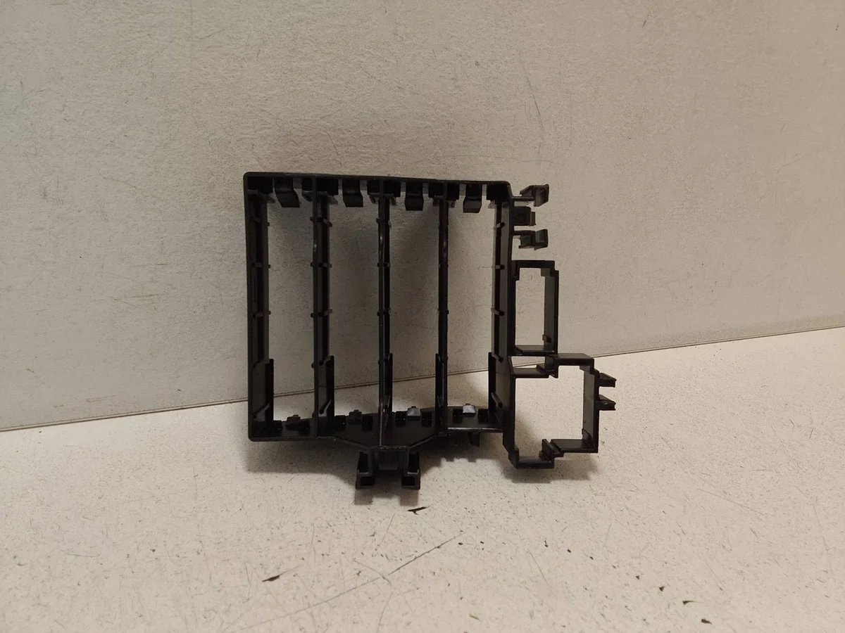 Audi e-tron parte interna 4KR971845