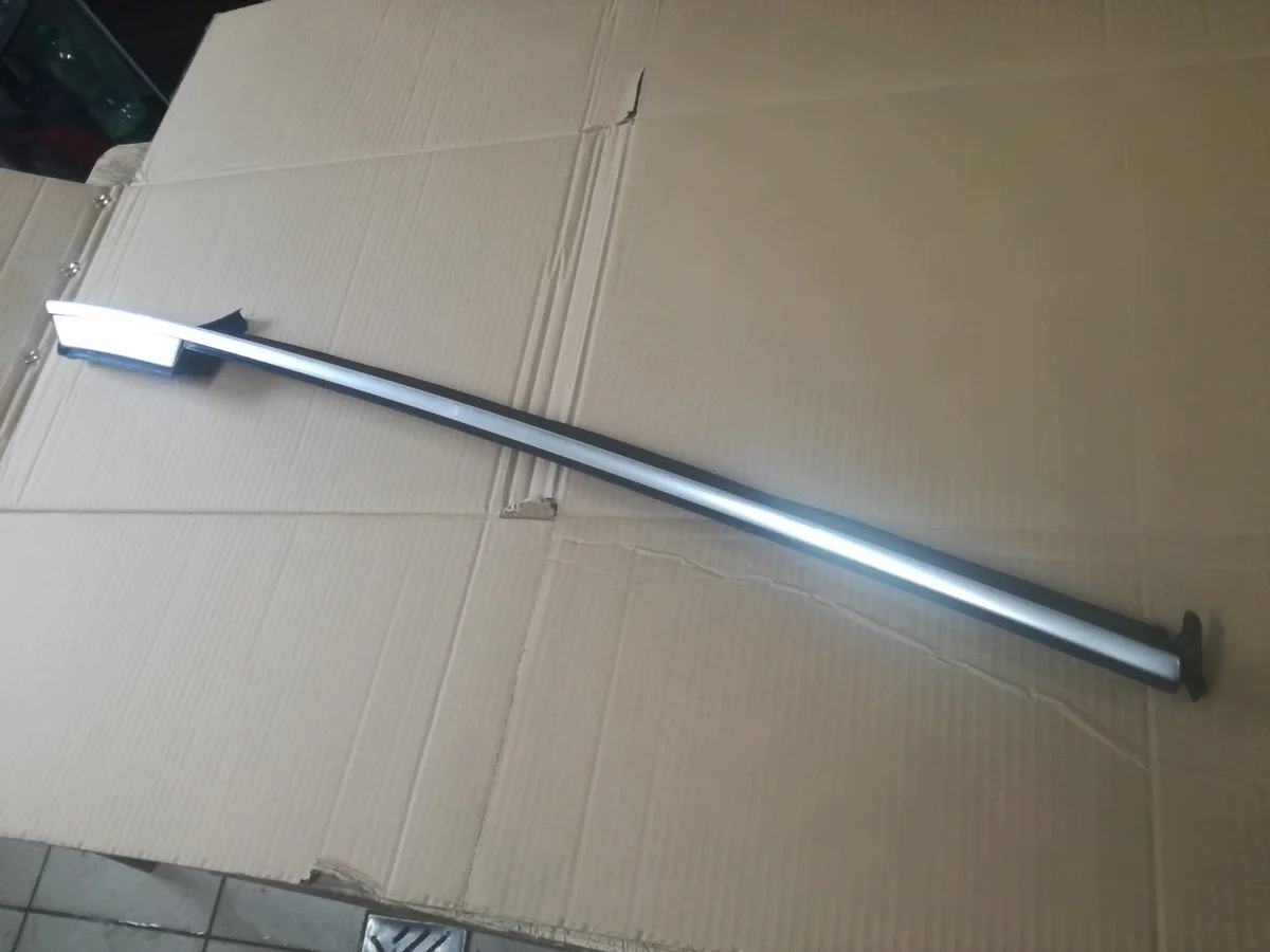 BMW E93 Fensterleiste links hinten gebraucht
