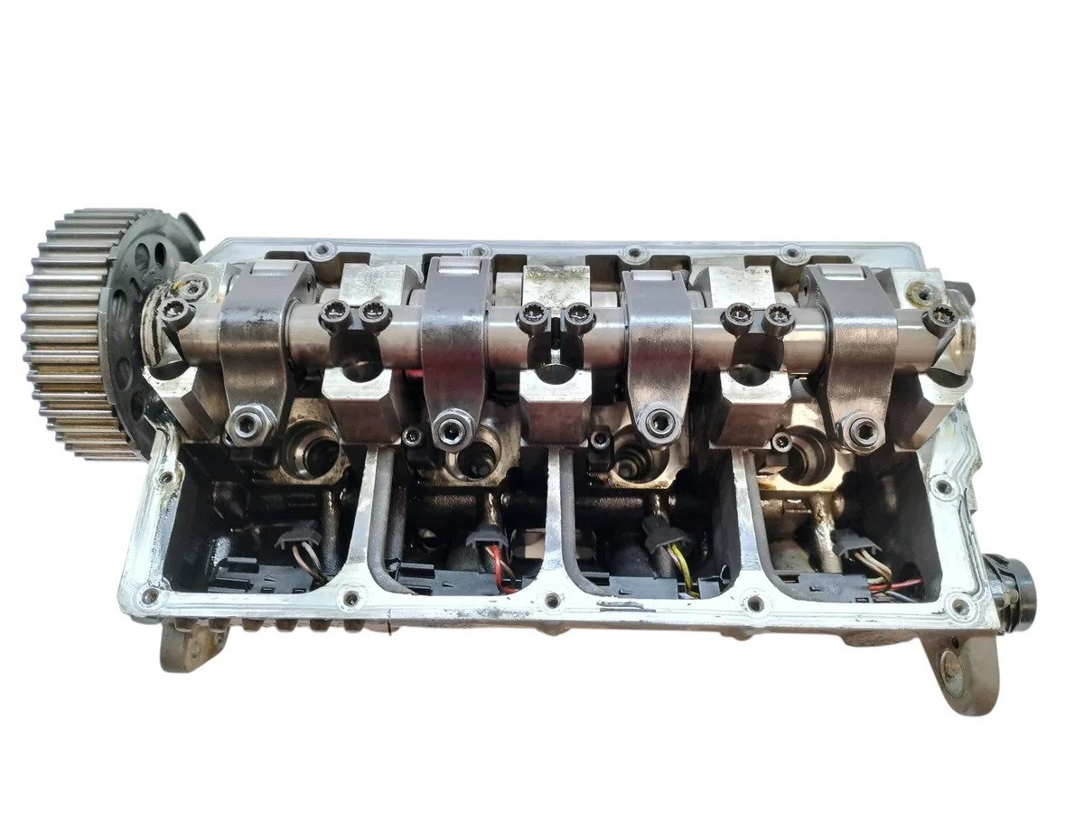 VW Golf V 1.9 TDI Cylinder Head 038103373R
