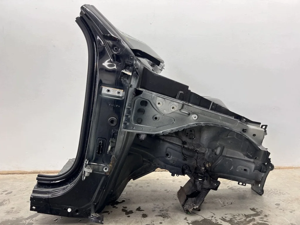 VOLVO XC40 LONGERONE DESTRO NERO ONYX