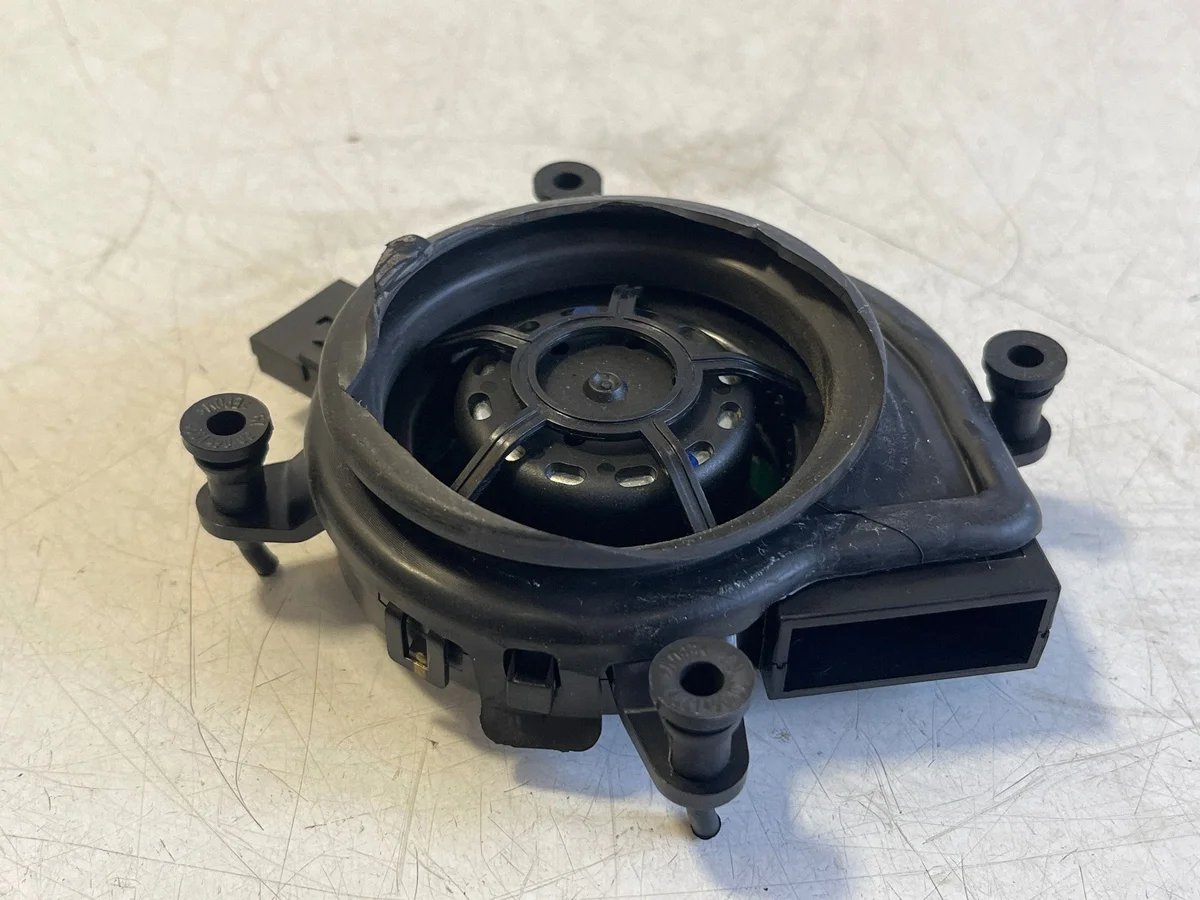 Audi Q7 4M Seat Ventilation Left Front 4M0963575