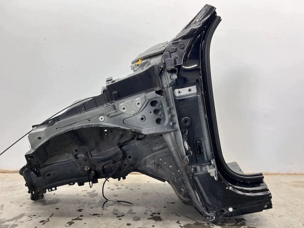 Volvo XC40 vänster balk M-36515-