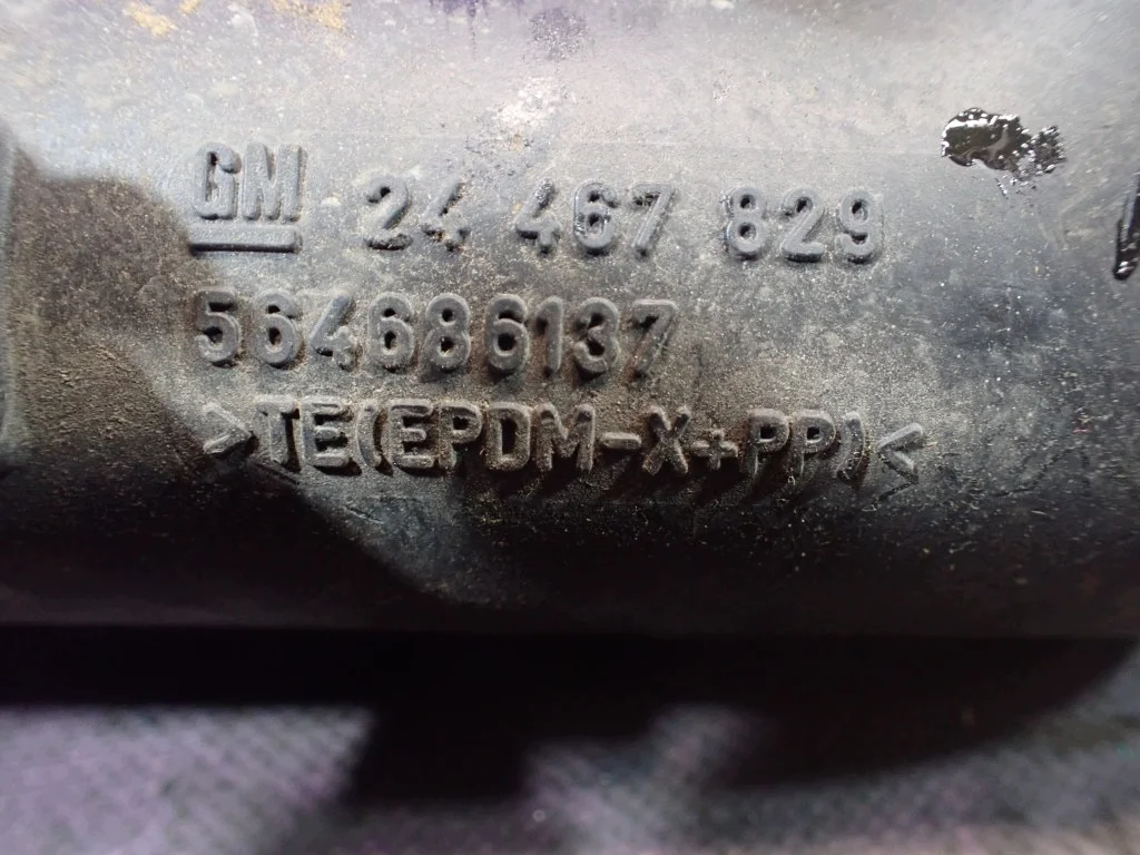 Opel Corsa C Luftschlauch Z10XEP 24467829 image 3