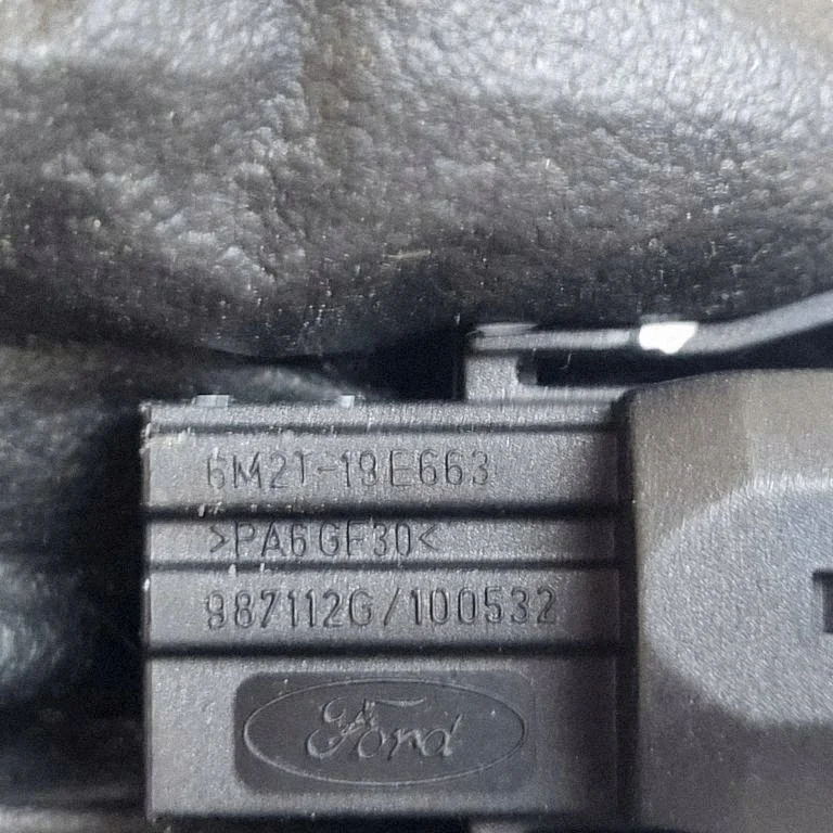 Used Sun Sensor Mazda 6 OEM 987112G image 7