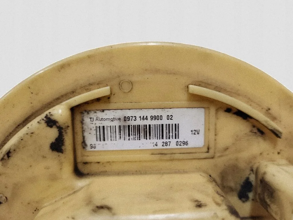 Geber Kraftstoffstand Citroen C4 Picasso II image 6