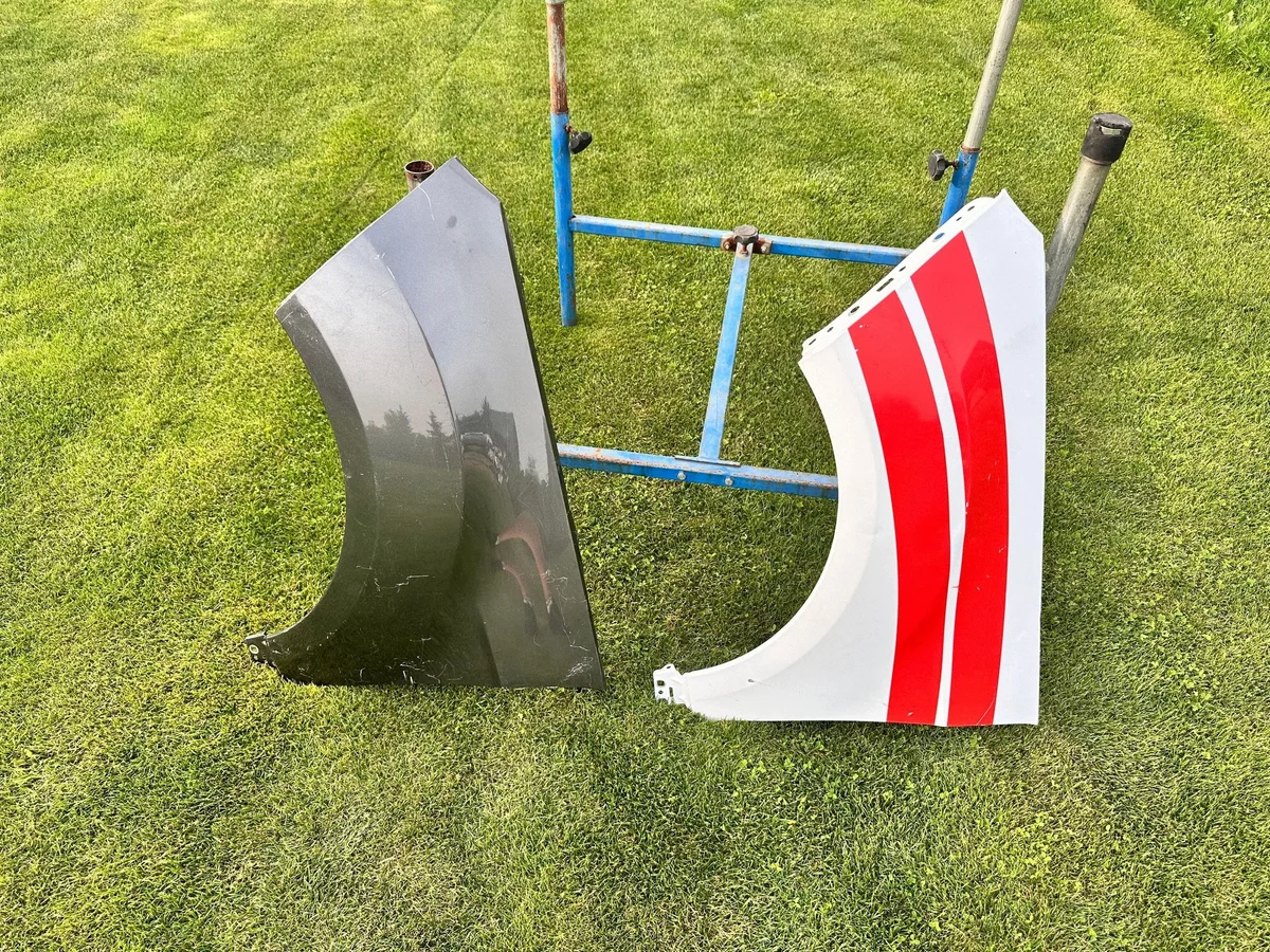 Ford Ecosport Bumper GN15N16016 Rechts Voor