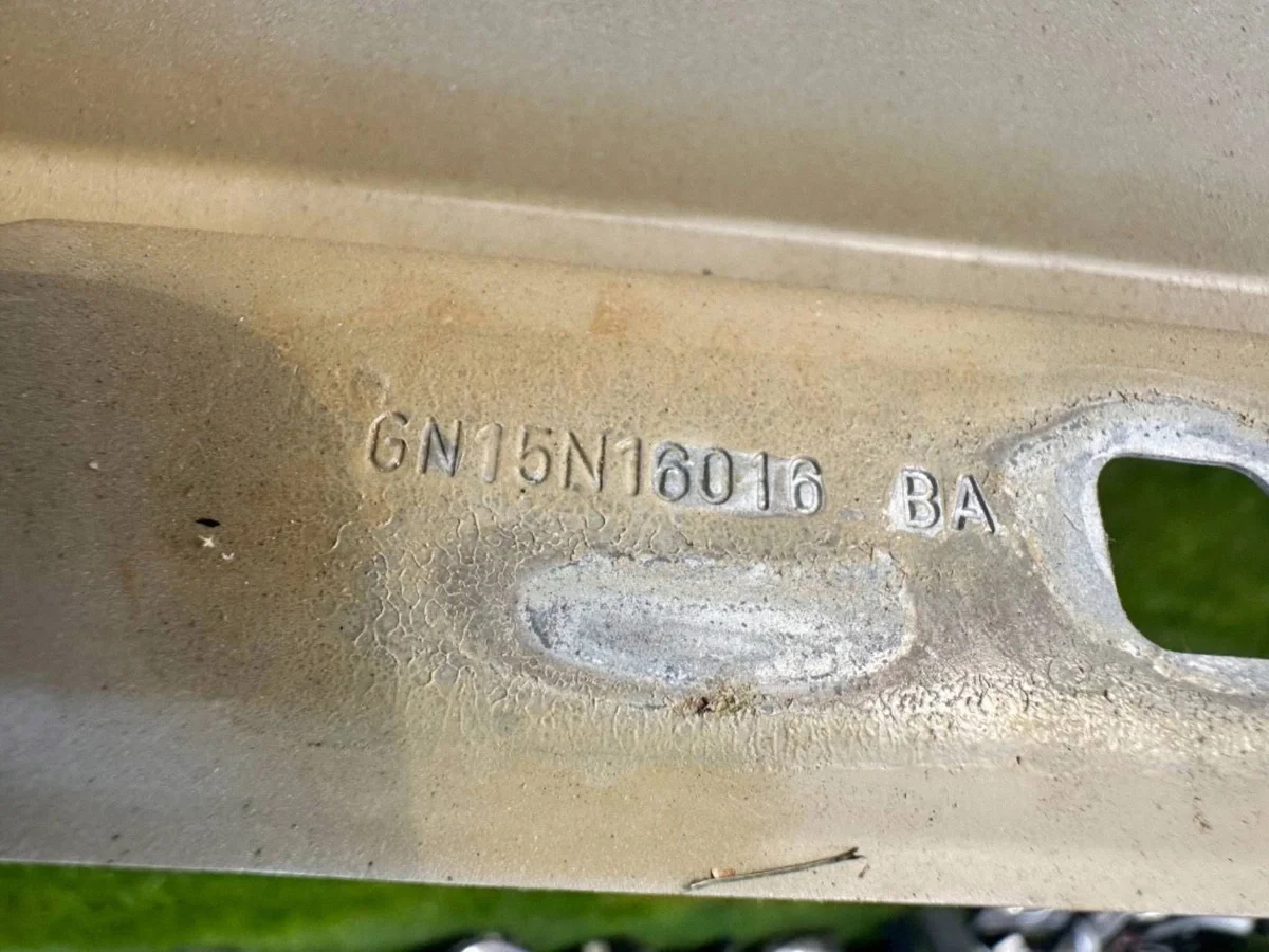 Ford Ecosport Bumper GN15N16016 Rechts Voor image 5