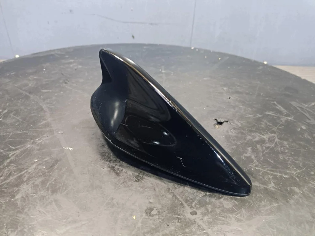 Used Hyundai Tucson Roof Antenna 96210-N7900EB