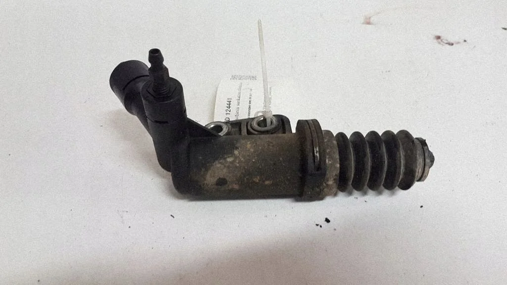 Cilindro frizione Mazda 6 KE047 image 3