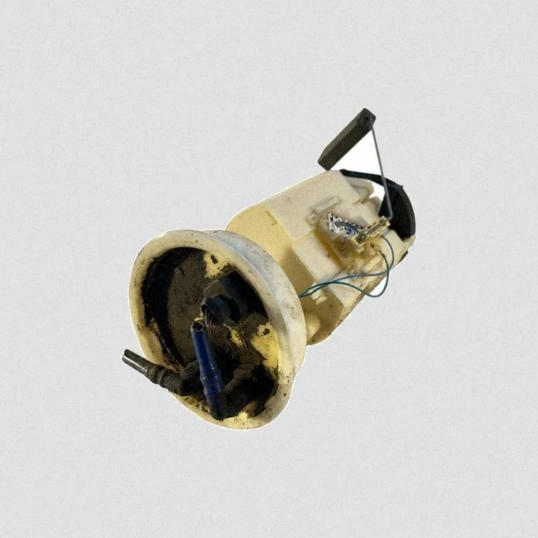 Capteur niveau carburant VW Golf IV EQW86863