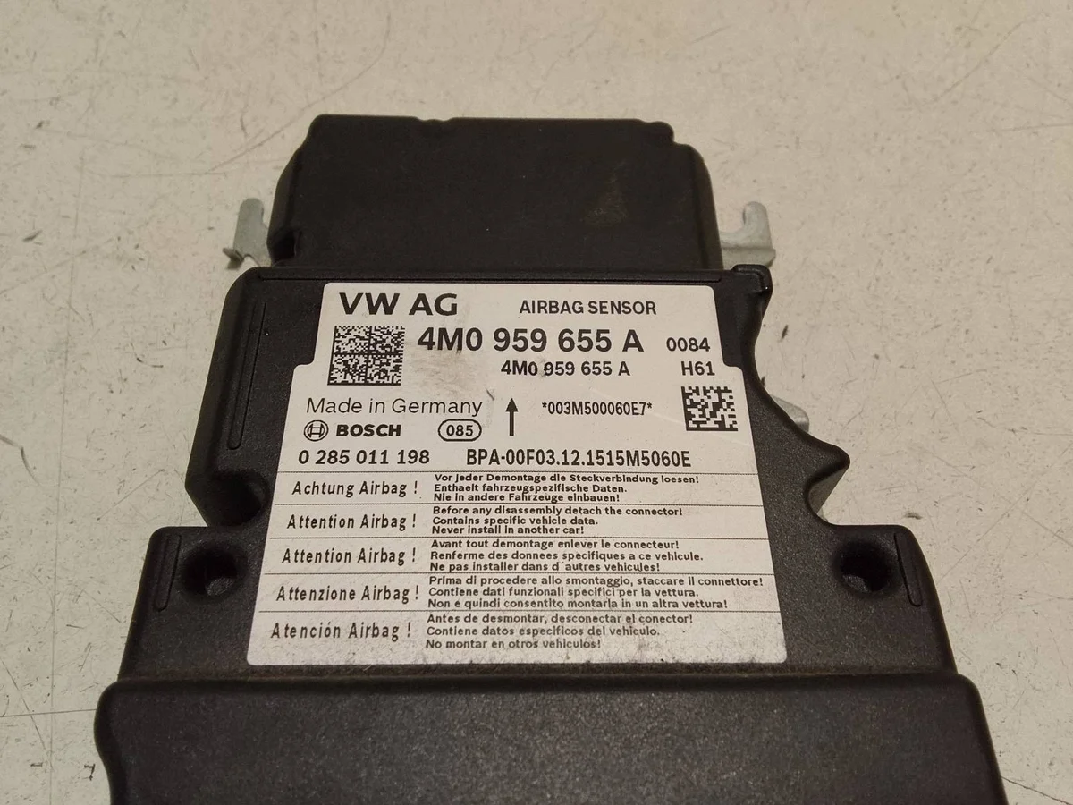Audi Q7 4M airbag-ohjain 4M0959655A image 5