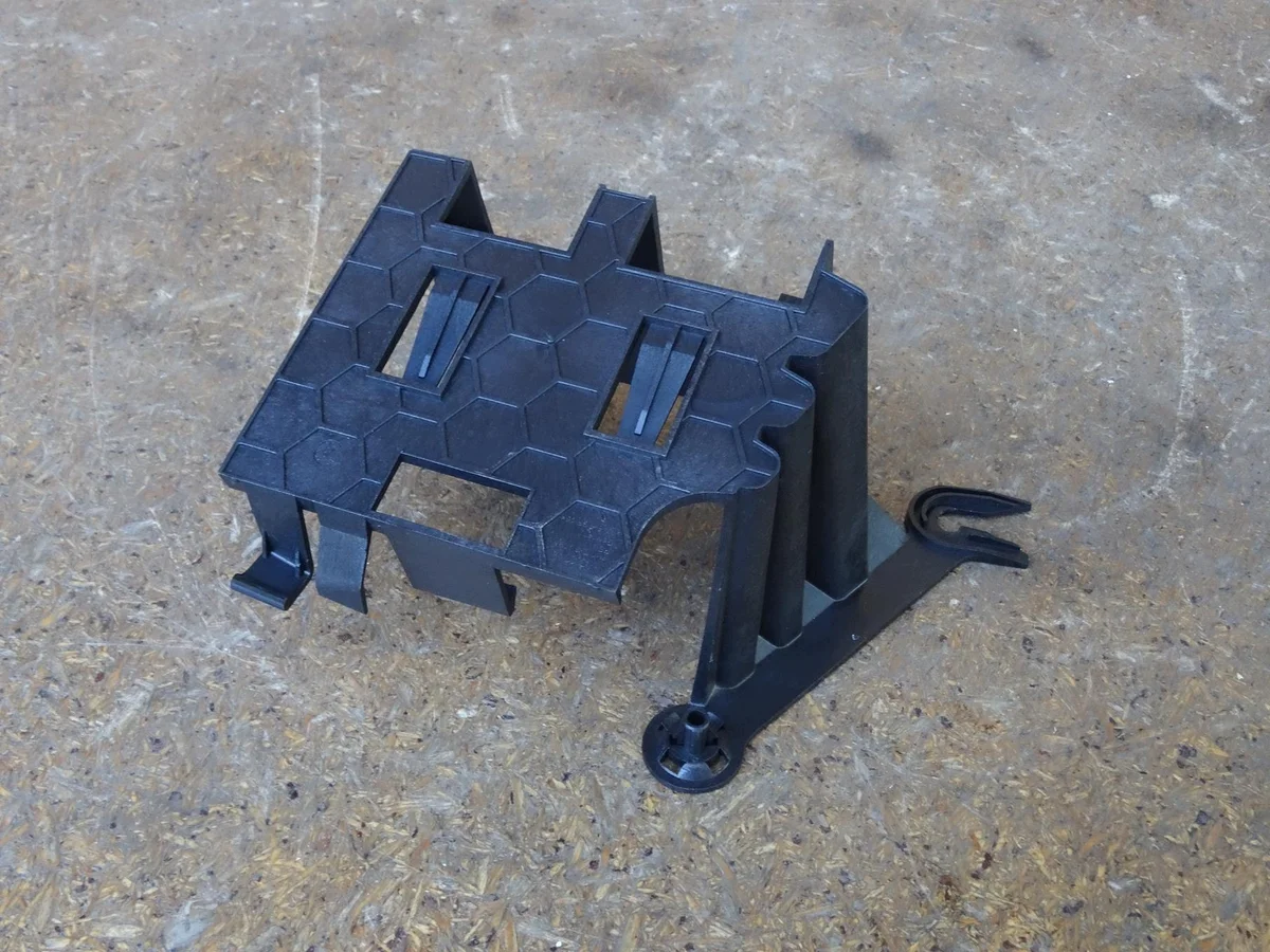 Audi Q3 8U Halter Rückfahrkamera Modul 8U0035209