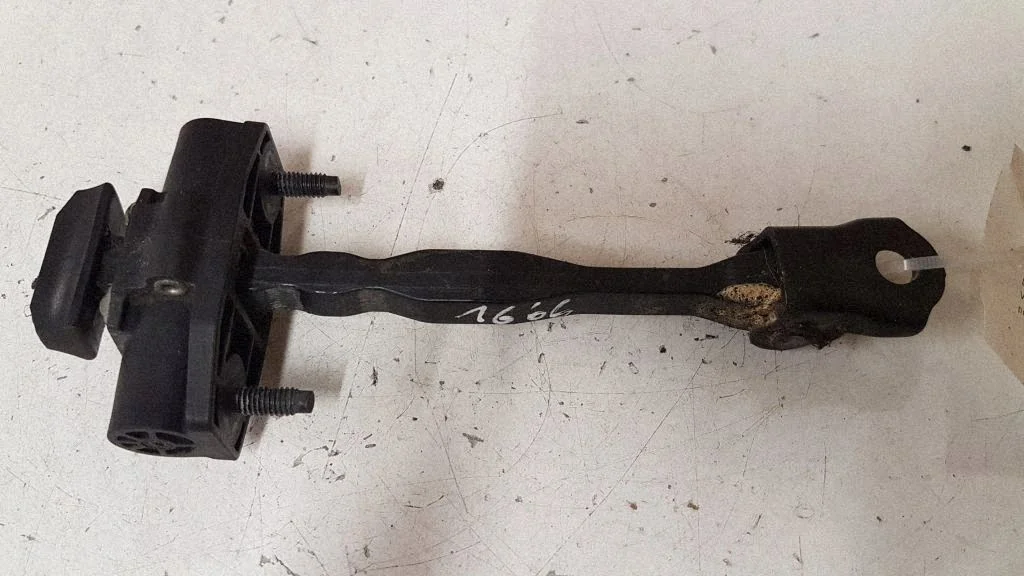2017 Opel Astra K Türstopper vorne EQW85927 image 6