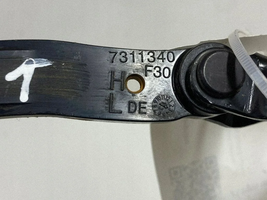 BMW 3 F30 F31 Türbegrenzer hinten 7311340 image 3
