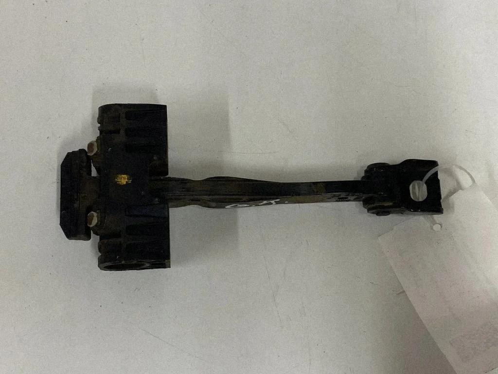 BMW 3 F30 F31 Türbegrenzer hinten 7311340 image 4