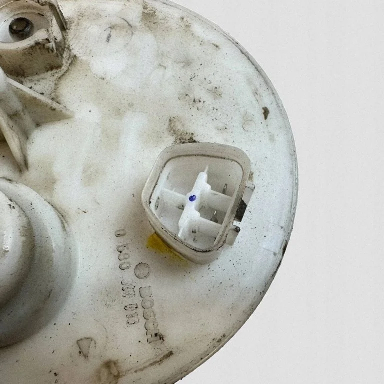 2005 Toyota Avensis Fuel Level Sensor 0580300053 image 5