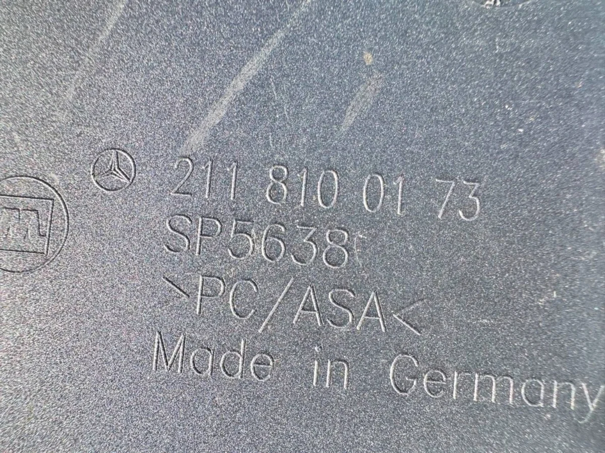 Mercedes E W211 Plaque Lampe Plaque Immatr 2118100173 image 5