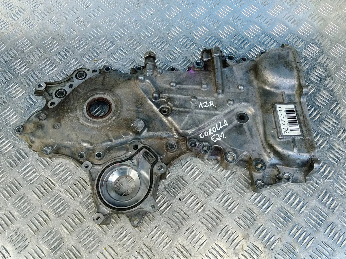 Toyota Corolla E21 venttiilikopan kansi 1.6 1ZR