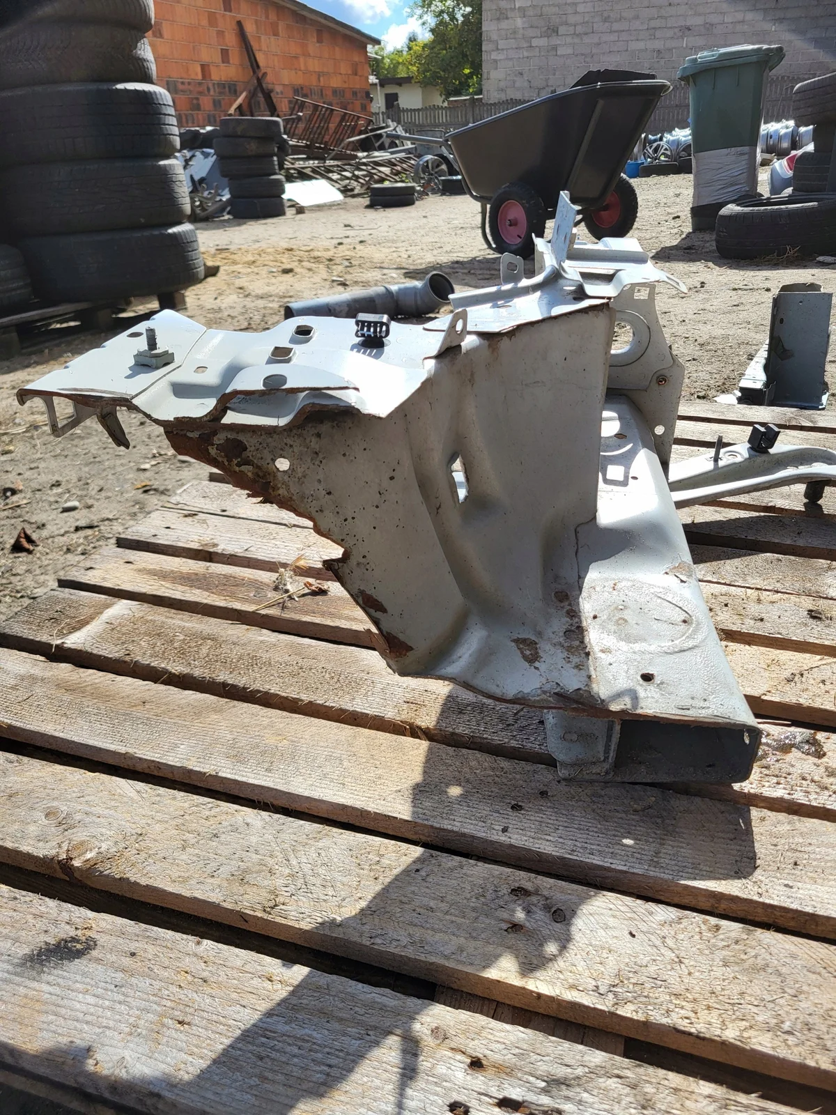 Longerons Avant Droit Citroen C4 Cactus image 3