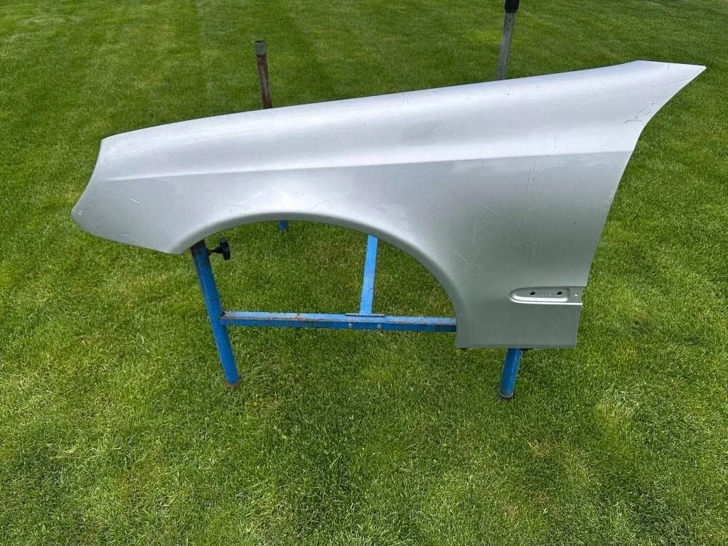 Mercedes E-Klass W211 Framskärm Vänster