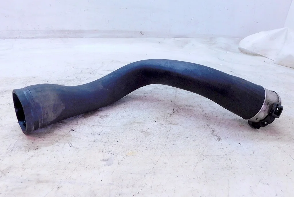 Opel Insignia Intercooler Hose 2400140 Used image 4