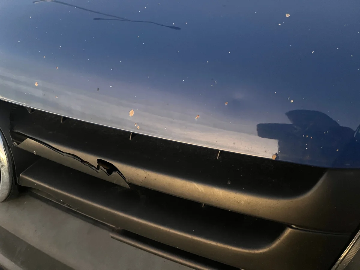 Mascara para VW Transporter T5 2009- Usada image 9