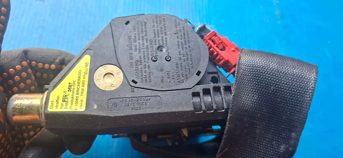 Smart Fortwo 450 Sicherheitsgurt links vorne image 4