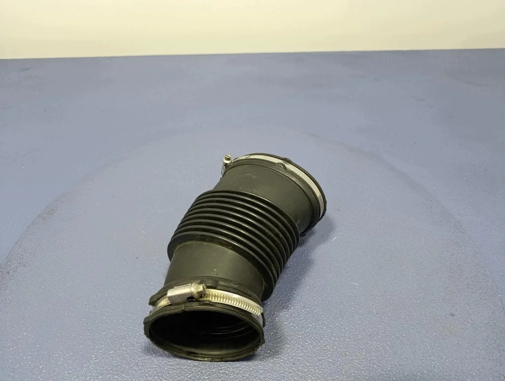 BMW M5 G30 F90 Luftslang 4.4 V8