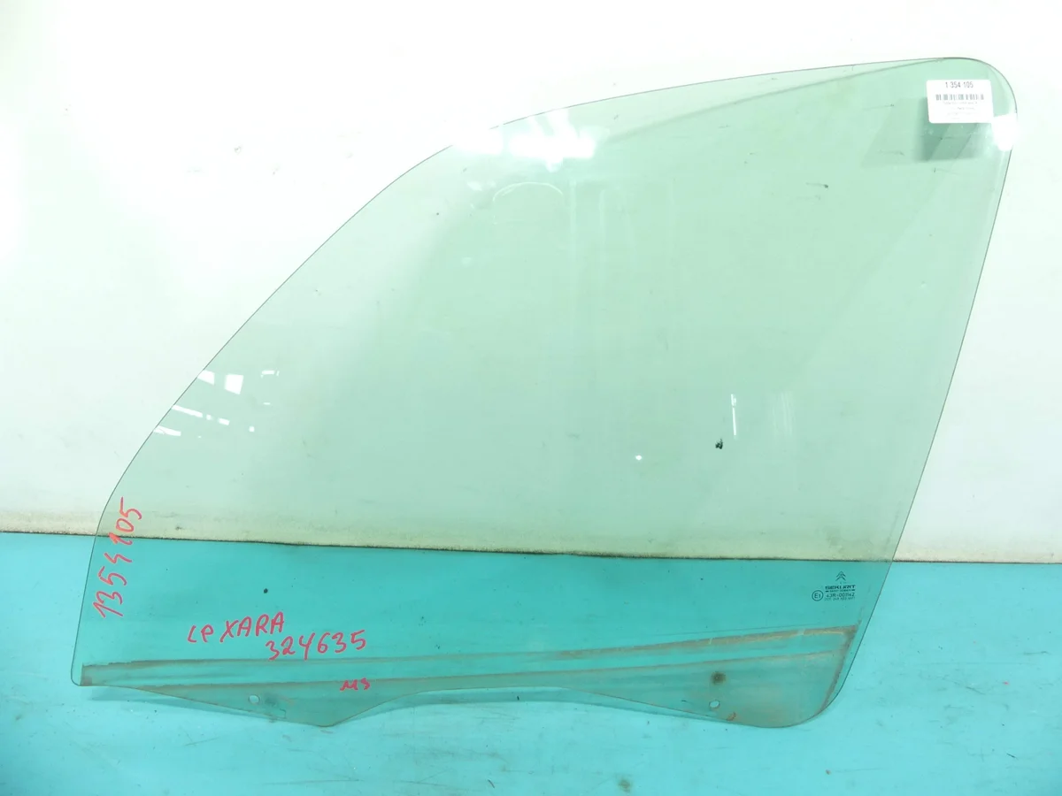 VITRE PORTE AVANT GAUCHE CITROEN XSARA PICASSO 01R