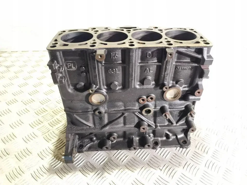 VW Skoda Seat 03L021AL CAY 1.6 TDI Motorblock image 5