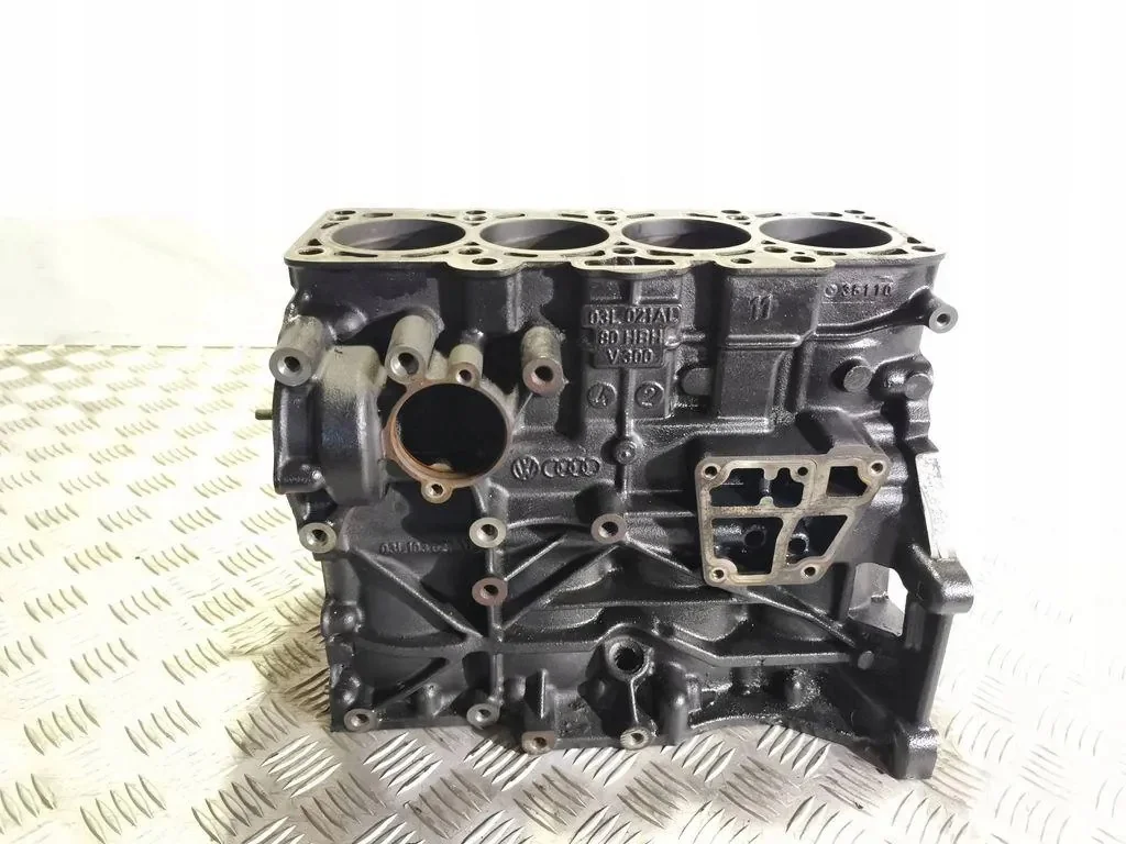 VW Skoda Seat 03L021AL CAY 1.6 TDI Motorblock image 7