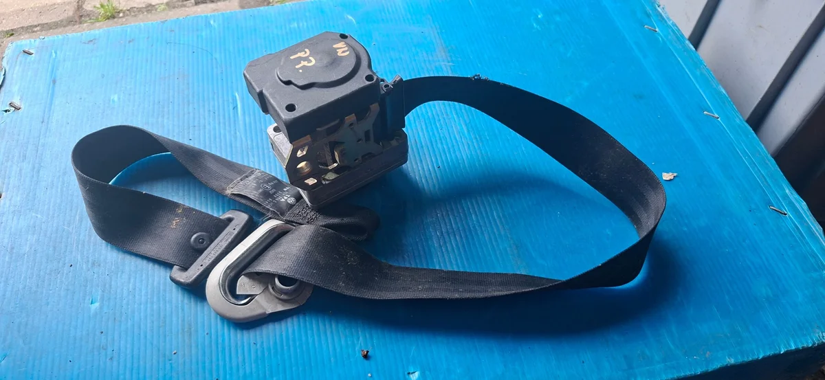 Ceinture sécurité VW New Beetle droite avant image 4