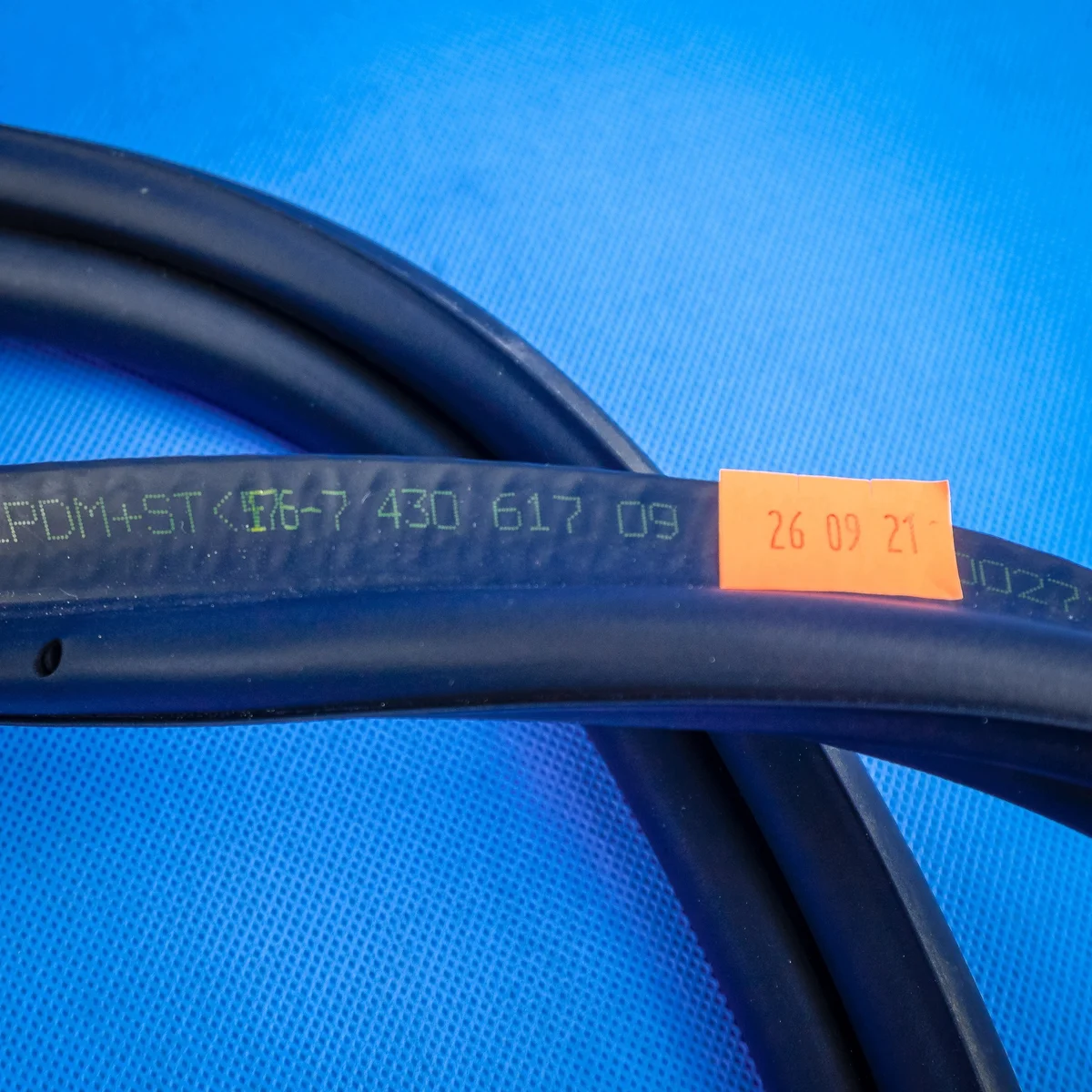 Dichtung Heckklappe BMW 3 G20 gebraucht image 5