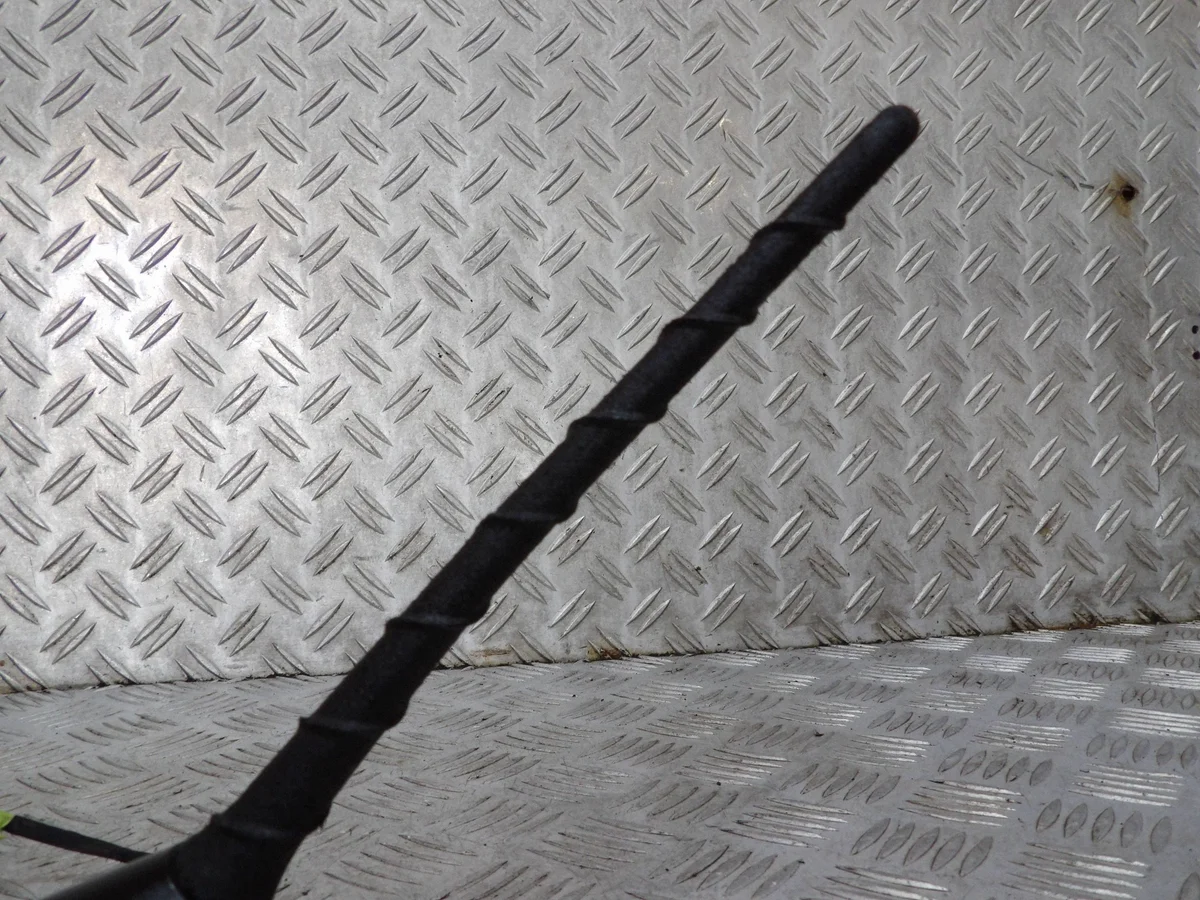 JEEP GRAND CHEROKEE WK2 ANTENNA P05064861AD