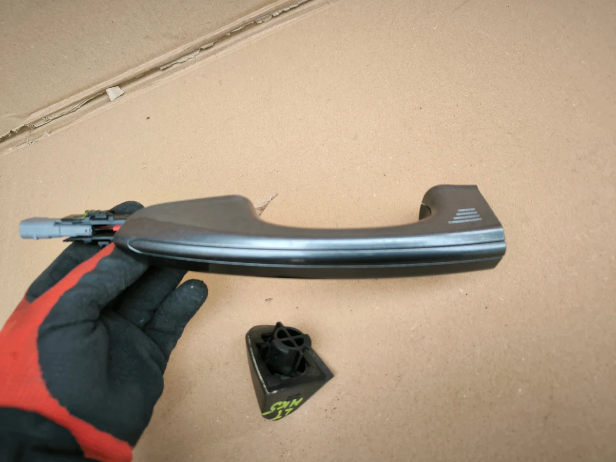 Ford Mondeo MK5 Türgriff hinten links image 3