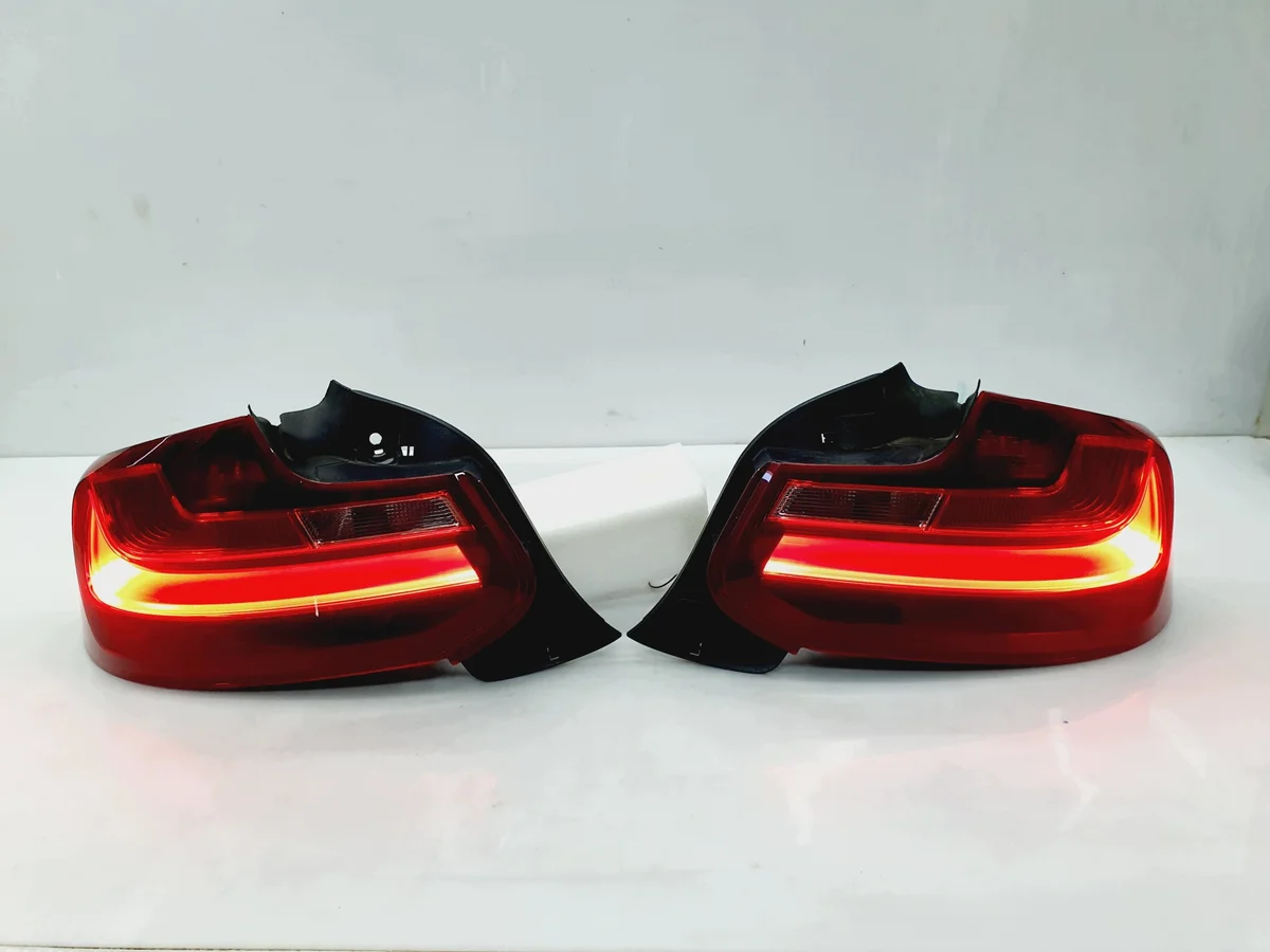 BMW 2 F22 F23 F87 Rückleuchte LED Links Rechts