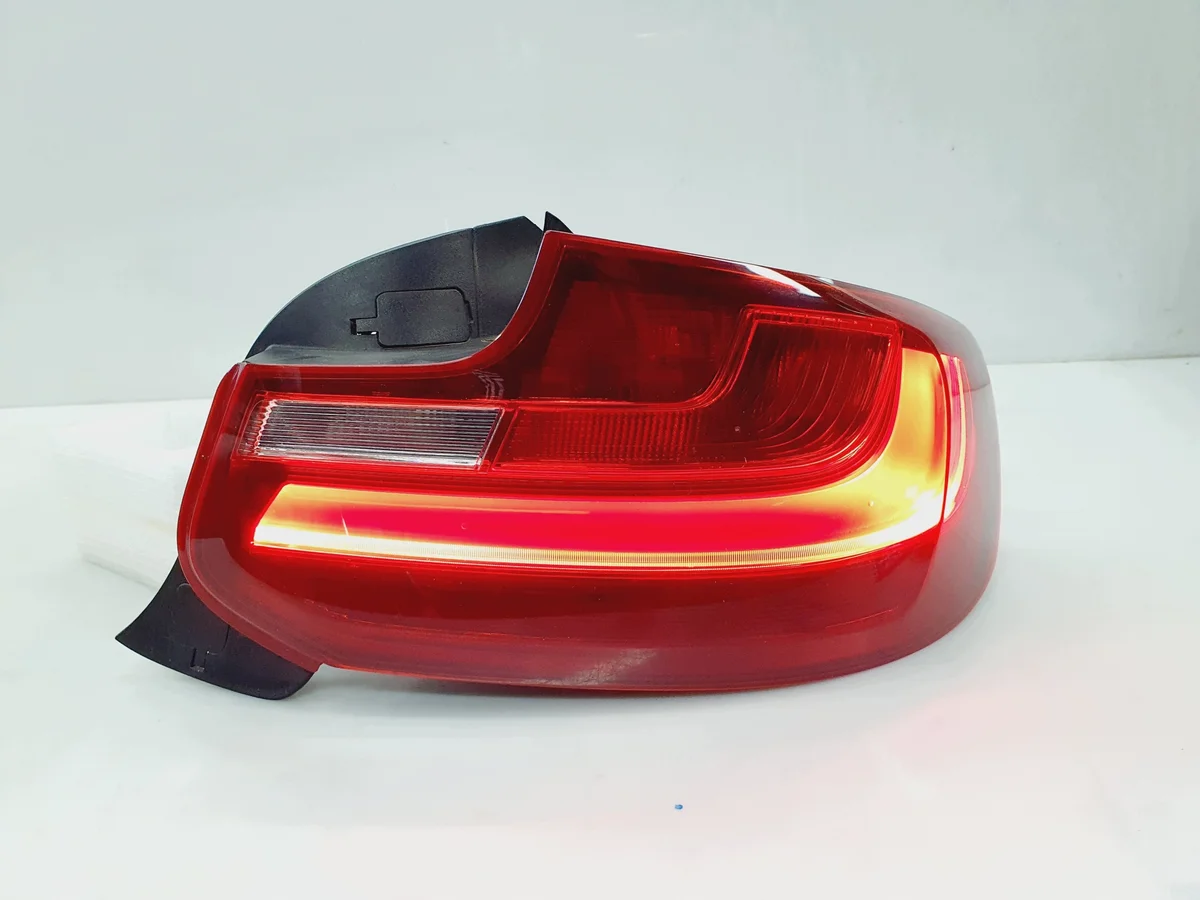 BMW 2 F22 F23 F87 Rückleuchte LED Links Rechts image 4