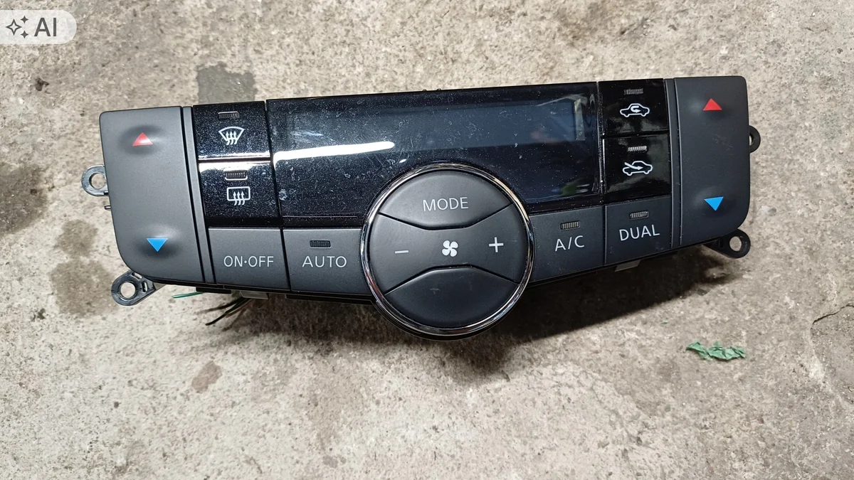 Nissan Pulsar Panel de Ventilación 275003ZL0A